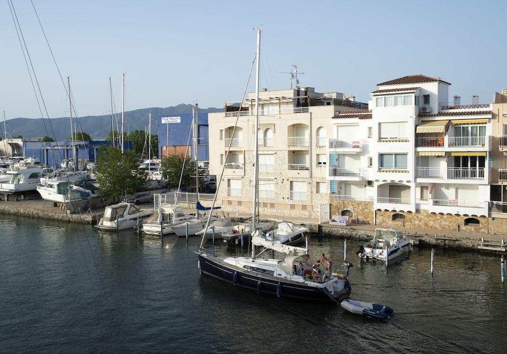 Pierre & Vacances Empuriabrava Marina Экстерьер фото