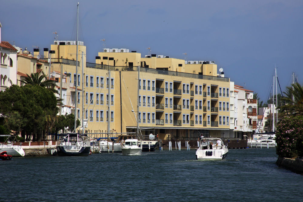 Pierre & Vacances Empuriabrava Marina Экстерьер фото